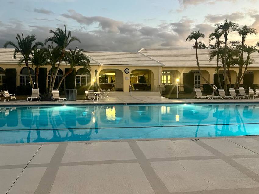 105 Palm Ln E a Parrish, FL Mobile or Manufactured Home for Sale