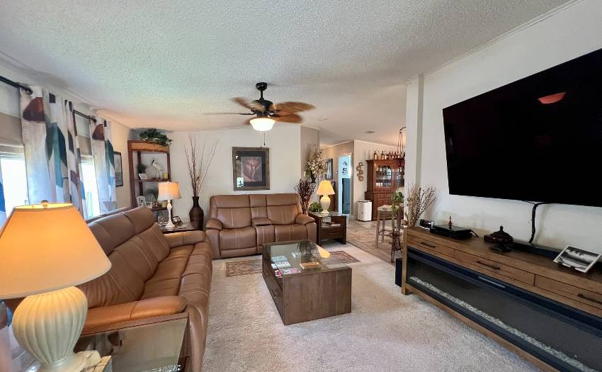 105 Palm Ln E a Parrish, FL Mobile or Manufactured Home for Sale