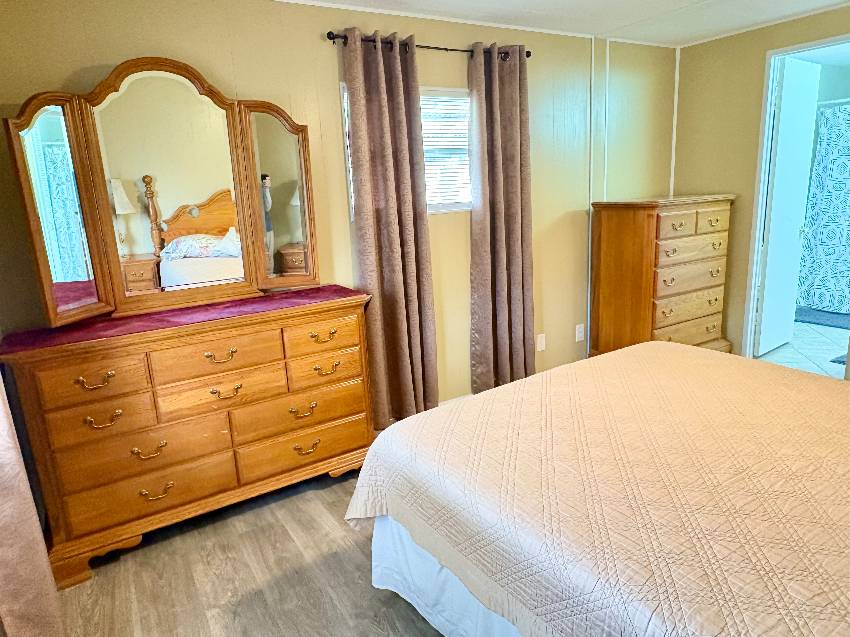 982 Vincent E a Venice, FL Mobile or Manufactured Home for Sale