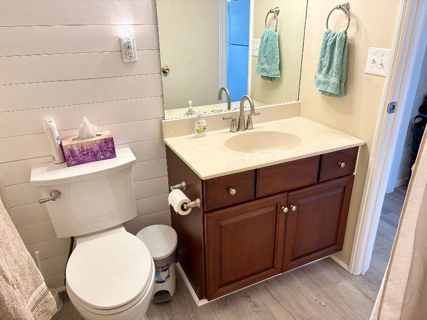 1300 N River Road, Lot C88 a Venice, FL Mobile or Manufactured Home for Sale