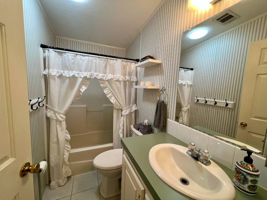 170 Begonia Terrace a Parrish, FL Mobile or Manufactured Home for Sale