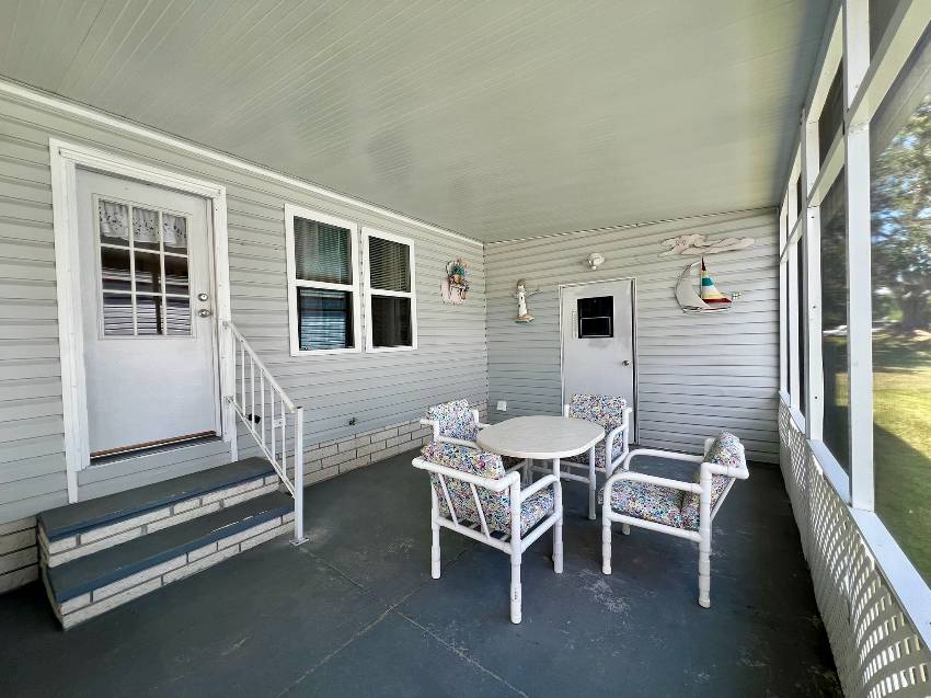 9814 Sucia Circle a Parrish, FL Mobile or Manufactured Home for Sale