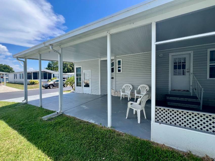 9814 Sucia Circle a Parrish, FL Mobile or Manufactured Home for Sale