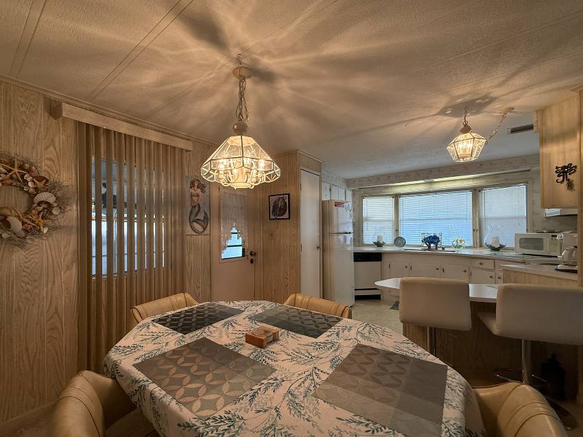 7323 Westwood Dr a Ellenton, FL Mobile or Manufactured Home for Sale