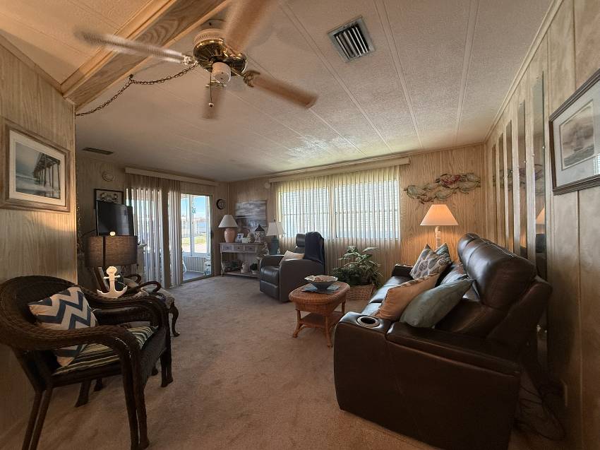 7323 Westwood Dr a Ellenton, FL Mobile or Manufactured Home for Sale