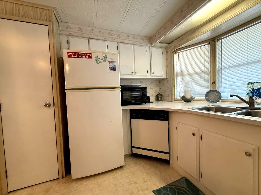 7323 Westwood Dr a Ellenton, FL Mobile or Manufactured Home for Sale