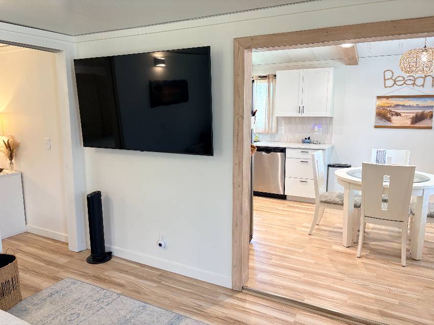 1300 N River Road E84 a Venice, FL Mobile or Manufactured Home for Sale