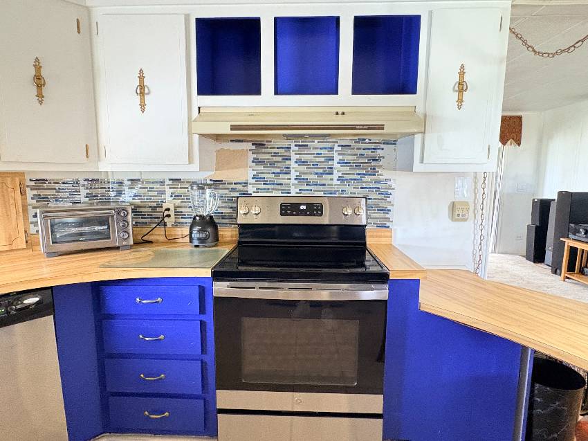 441 Zacapa a Venice, FL Mobile or Manufactured Home for Sale